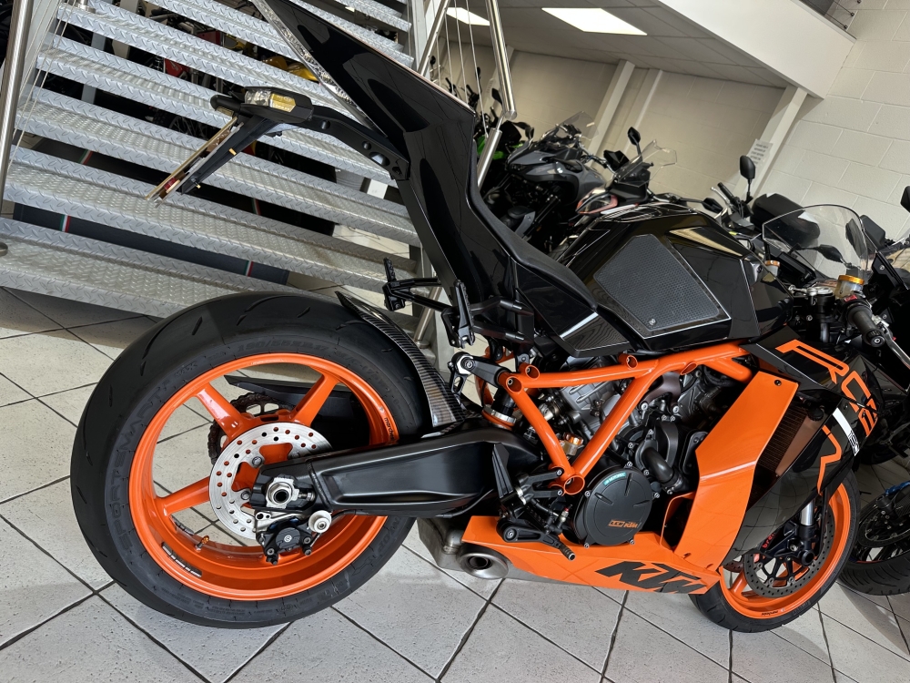 2013 KTM RC8 R